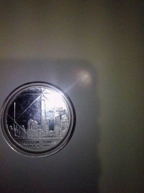 2004 Twin Towers Coin