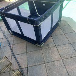 Dog playpen