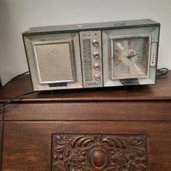 Antique electric clock/radio - $45