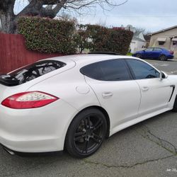 2012 Porsche Panamera