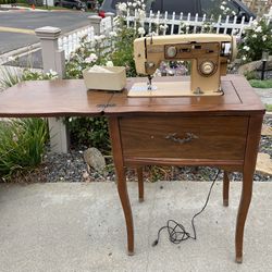 Wonderful Antique Sewing Machine