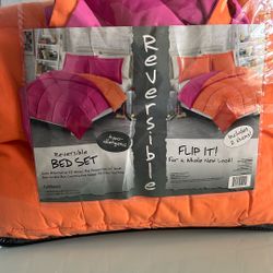 Full/ Queen  Reversible Bed set