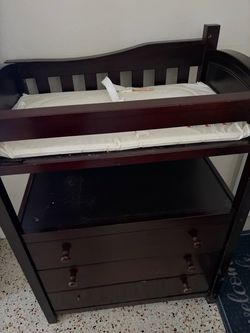 Baby changing table
