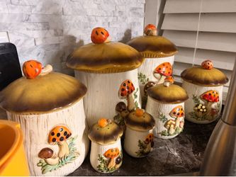 Vintage 1978 mushroom 🍄 canister set