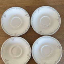 Royal Doulton Carnation H5084 Saucer – Made in England Bone China