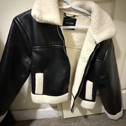 Leather Jacket Size Large (woman)