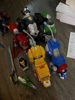 Voltron Legendary Defender Lion Force Figure Set