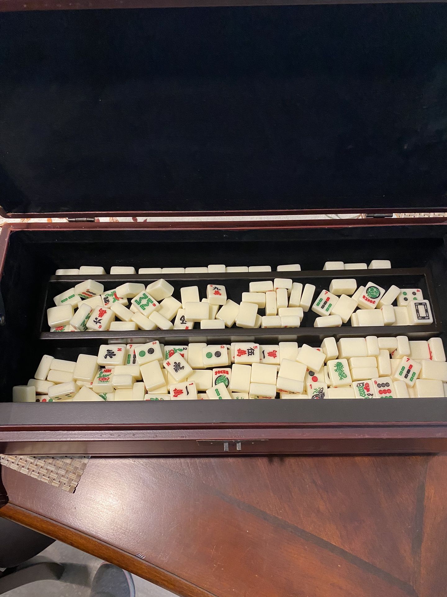 Bombay Mahjongg (brand new-full authentic set)
