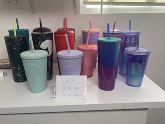 Starbucks Cups 