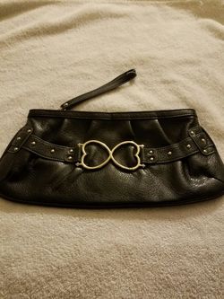 Small xoxo wristlet (black).