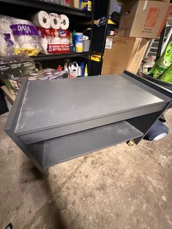 Rolling tv stand