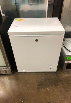 GE Chest Freezer PN0J