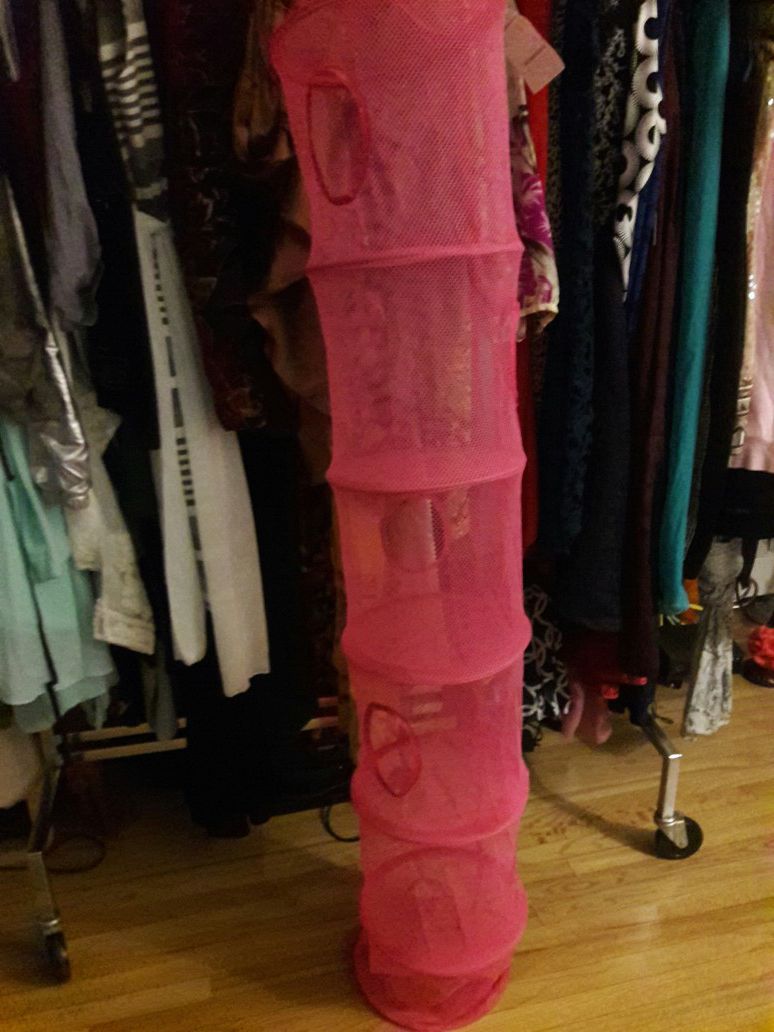organizer pink it hangs from closet $5