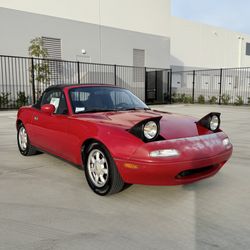 1992 Mazda Miata 
