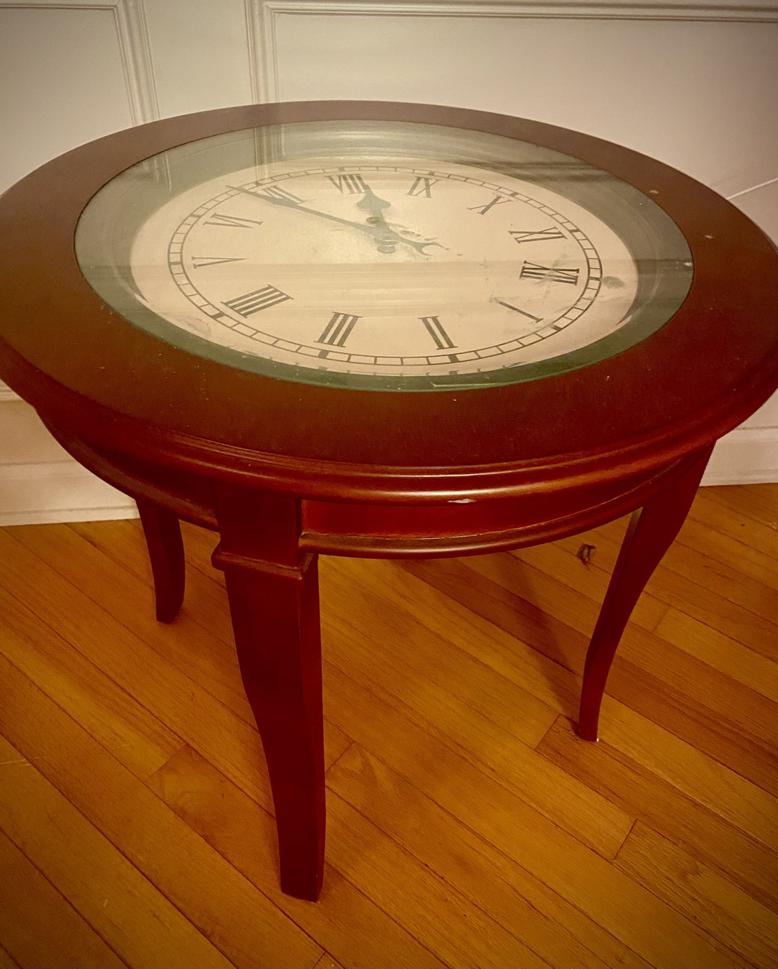 CLOCK END TABLE