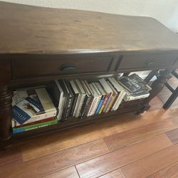 Entry/hallway Table 