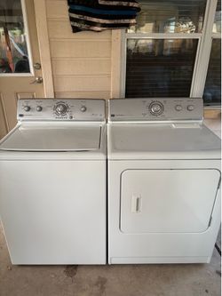 Maytag washer and dryer set