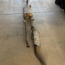 2015 Toyota tundra OEM exhaust system good condition