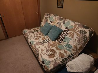 Queen size futon