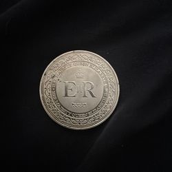 Queen Elizabeth 1 ounce silver