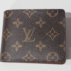 LV Wallet Authentic brand New