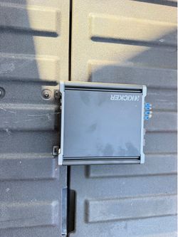Kicker CXA800.1 Amplifier