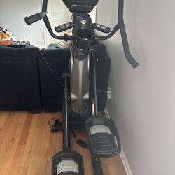 Bowflex Max Trainer M9 – Like New! 