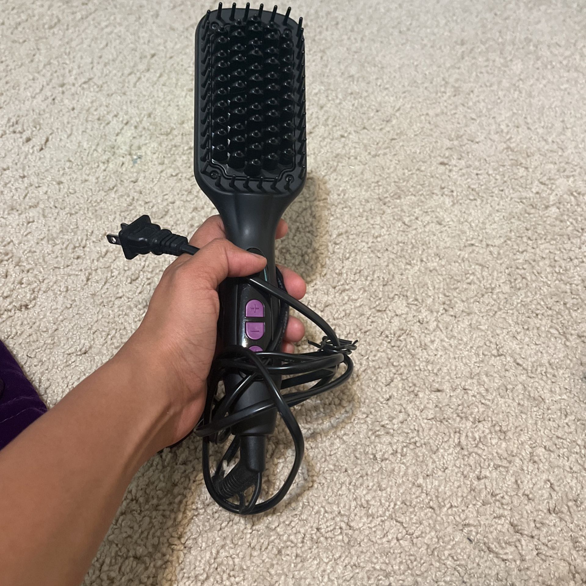 Hair Straightener Brush With A Pouch  