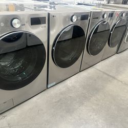 LG Washer And Dryer Set Gas XL capacity 