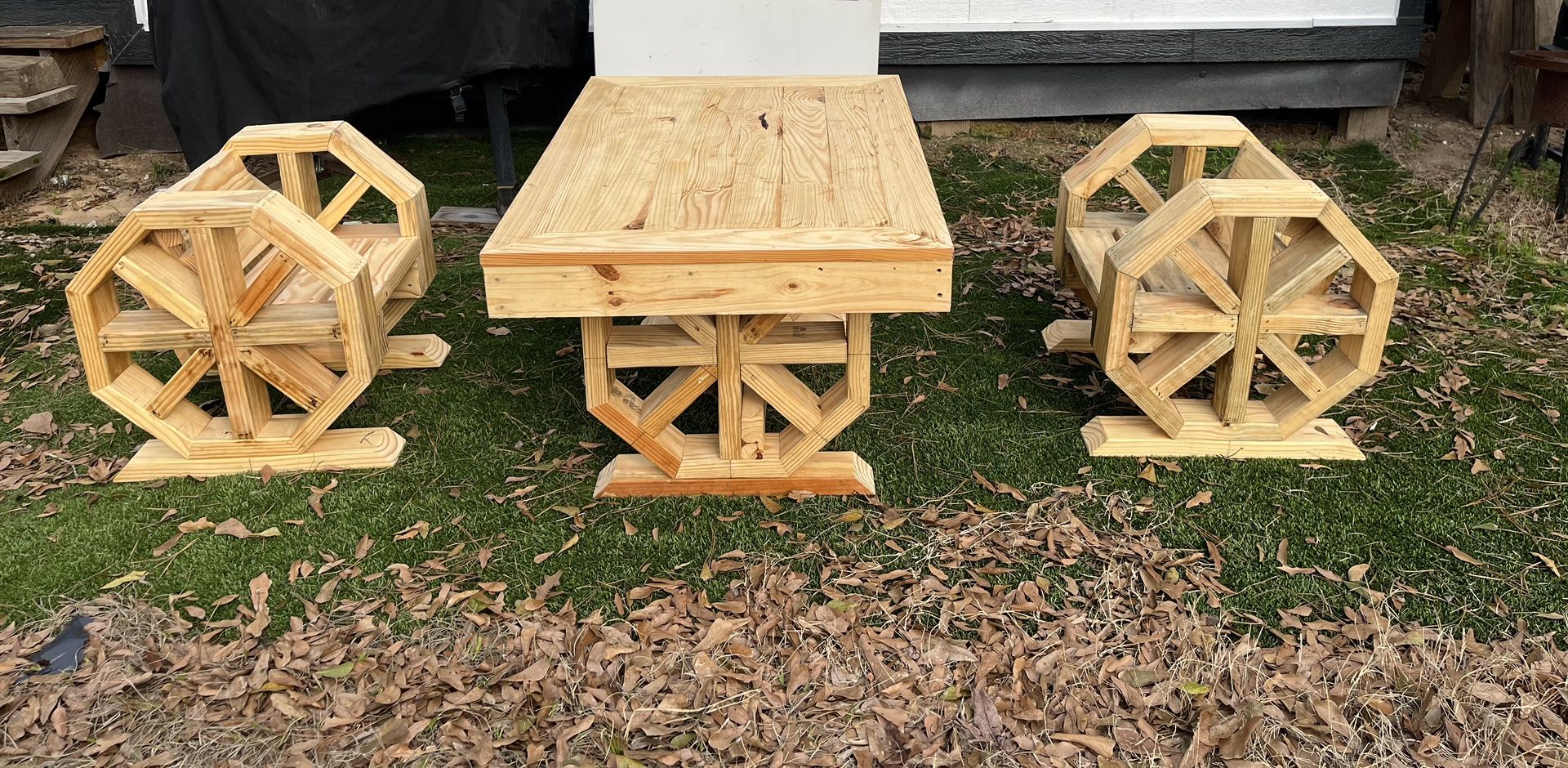 Small Table For Kids Very Strong Come With Usher
