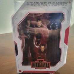 Undertaker Ultimate Action Figuer 
