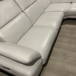 SECTIONAL 💯 % LEATHER RECLINER ELECTRIC WHITE COLO.. DELIVERY SERVICE AVAILABLE ✅✨🚚