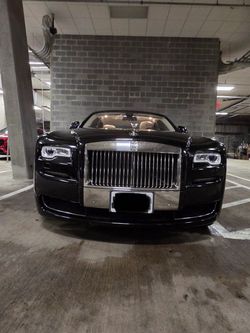2017 ROLLS-ROYCE GHOST (ONLY 45,000 MILES & ONLY 1 OWNER)