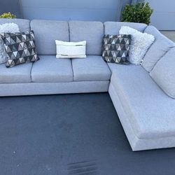 living spaces gray sectional couch !