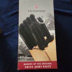 Brand New 8 Pcs Swiss army  Knife Block 