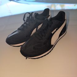 New Puma Sneakers 3.5