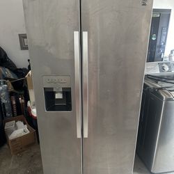 Silver Kenmore Refrigerator 