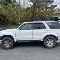 1999 Toyota 4Runner -Limited base 2WD