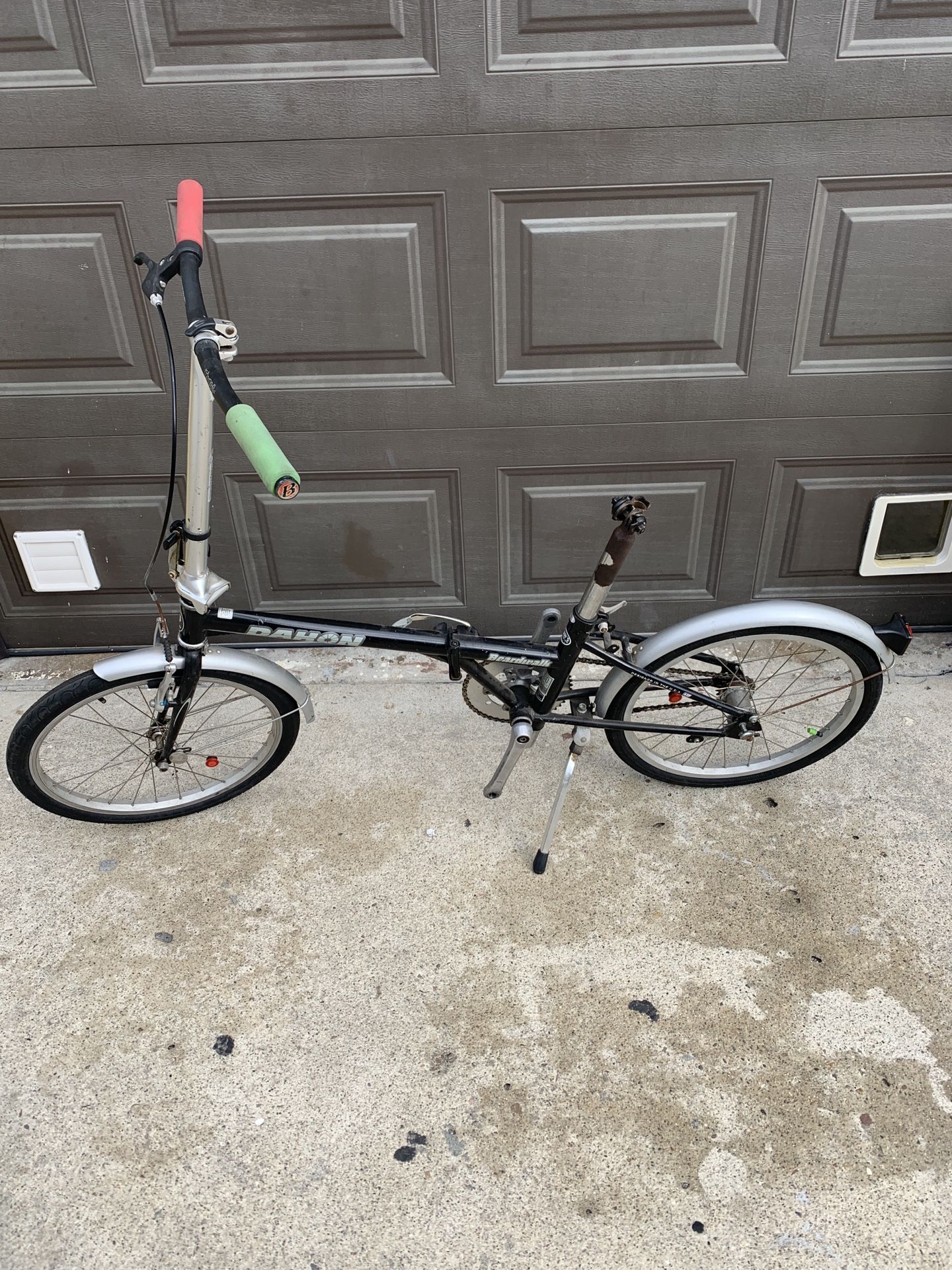 Dahon Boardwalk Single Speed Folding Bike 20 Inch Wheels see Pics