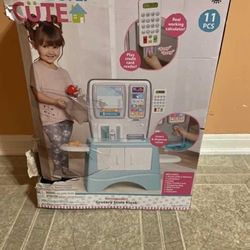 perfectly cute Grocery store kiosk play food market. brand new