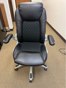 Gaming chair