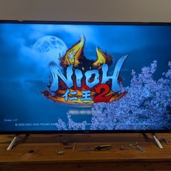 TCL 49S405 - 50" TV - Excellent Condition - Includes All Hardware
