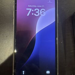 iPhone 11 Unlocked 64GB White