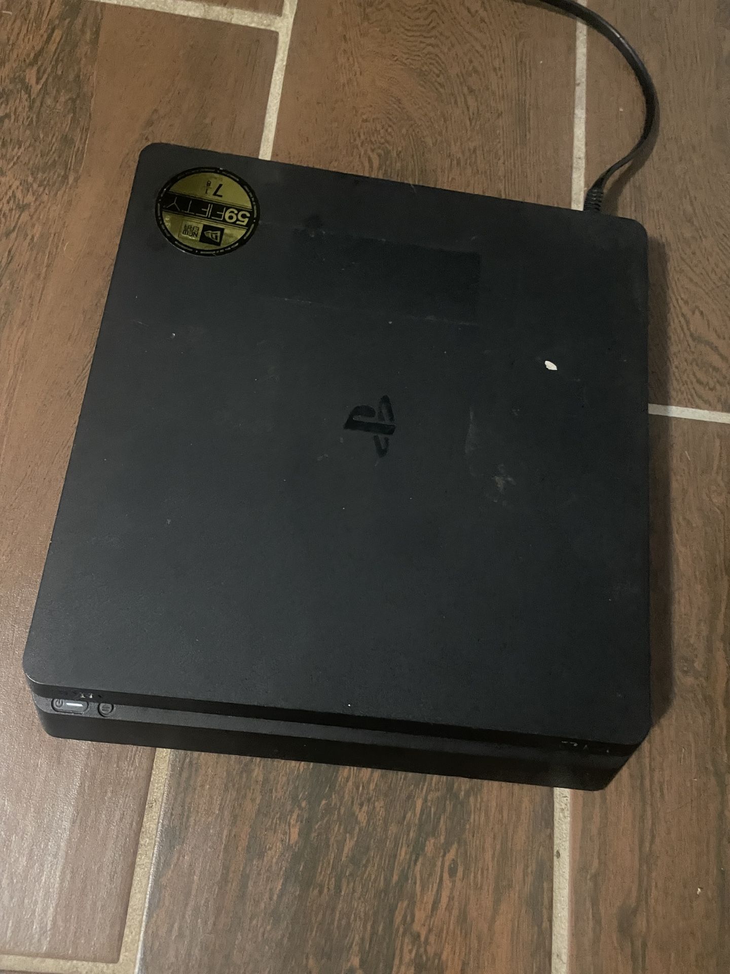 PS4 Come With Cords