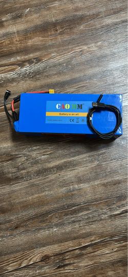 CAOMM Lithium Battery Pack with Cables