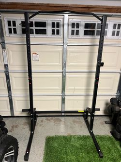 Squat Rack with Pull-Up Bar