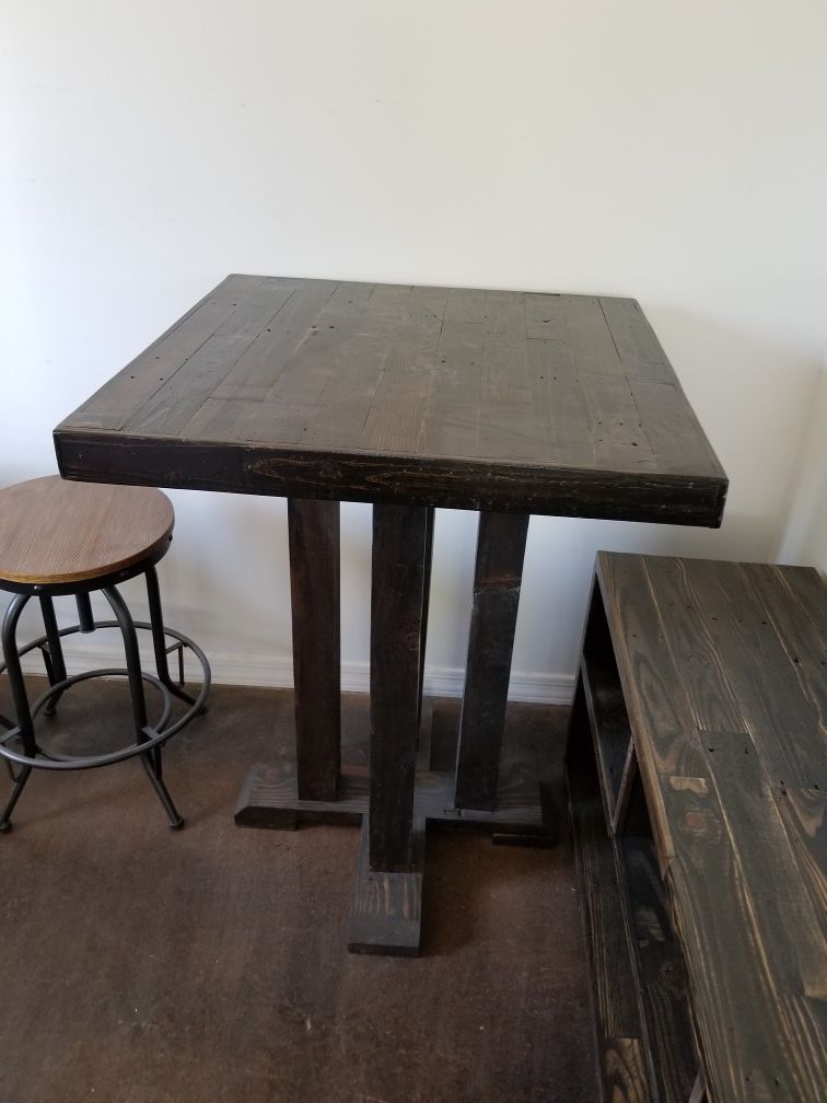 Reclaimed wood furniture restaurant table