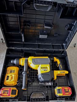 NEW DeWALT DCH735 60V MAX 1-7/8" SDS MAX Brushless Rotary Hammer Kit – 2 FlexVolt Batteries