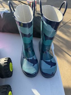 Rain boot