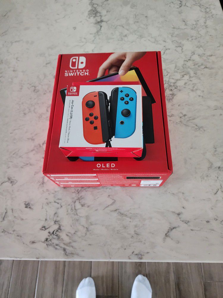 Nintendo Switch Oled + Joy-con 